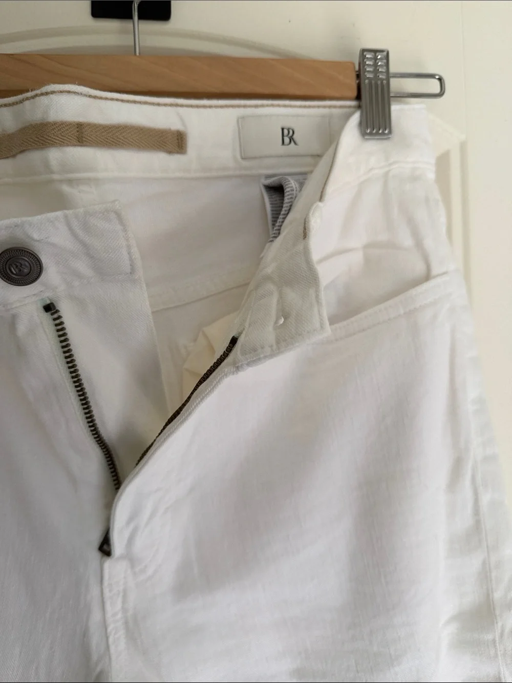 Banana Republic White Slim-Straight-Leg Men’s Linen Pants